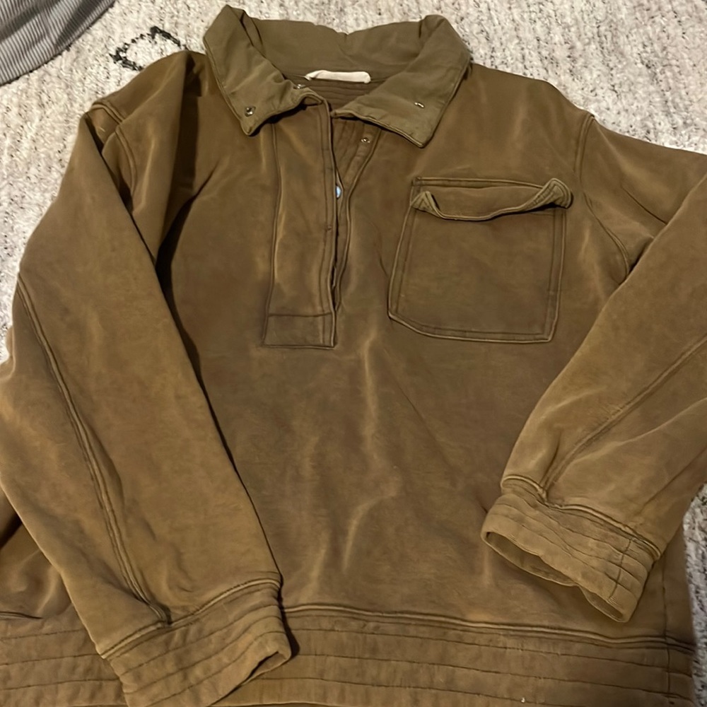 Cherry cloth green half button up hoodie with pocket